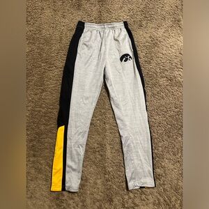 Vintage NCAA Iowa Hawkeyes University “katelyn clark” pants 00s size small